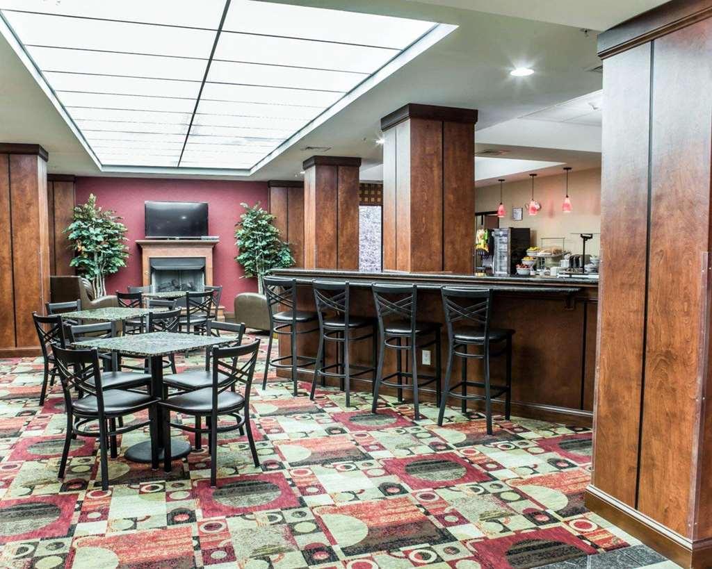 Fairfield By Marriott Inn & Suites Greensboro Coliseum Area Ресторант снимка