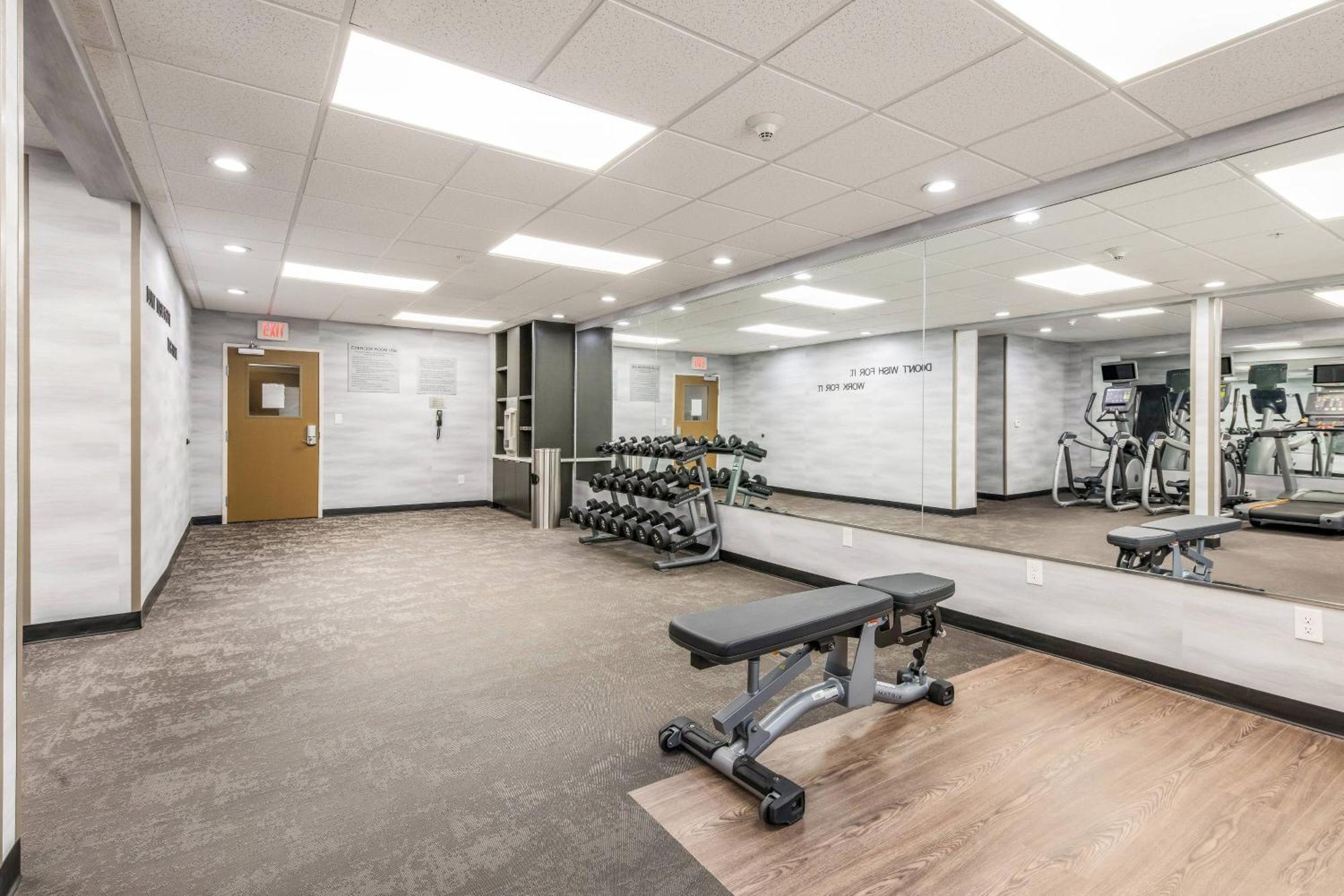 Fairfield By Marriott Inn & Suites Greensboro Coliseum Area Екстериор снимка