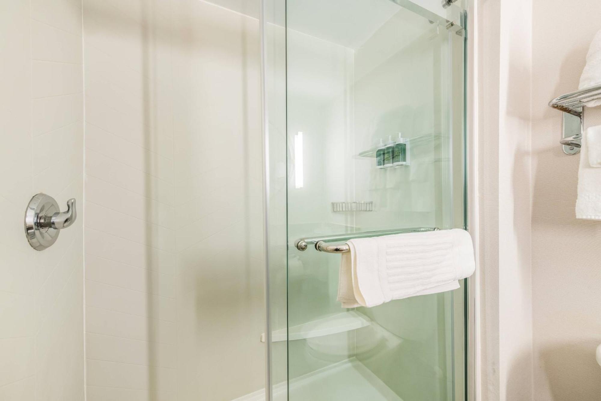 Fairfield By Marriott Inn & Suites Greensboro Coliseum Area Екстериор снимка