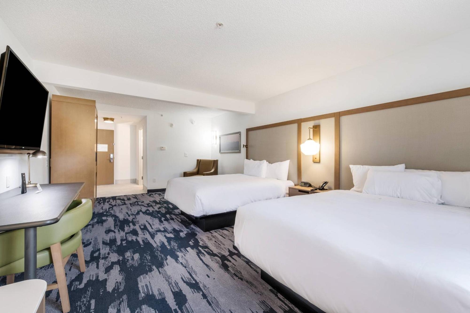 Fairfield By Marriott Inn & Suites Greensboro Coliseum Area Екстериор снимка