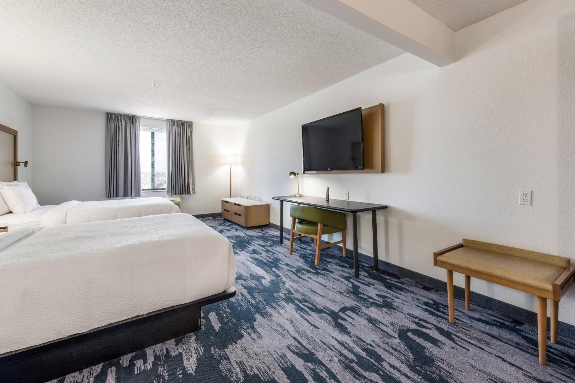 Fairfield By Marriott Inn & Suites Greensboro Coliseum Area Екстериор снимка