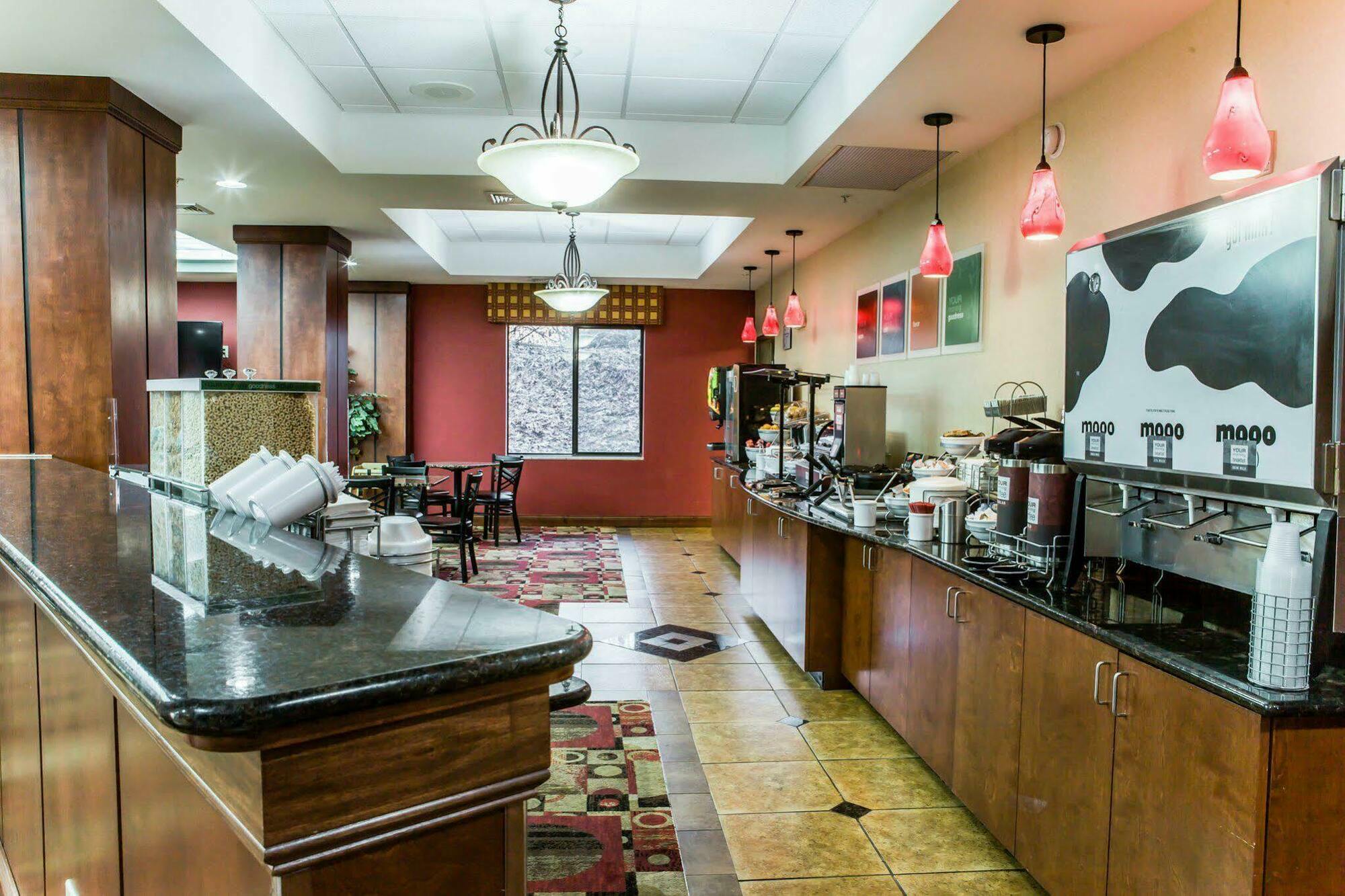 Fairfield By Marriott Inn & Suites Greensboro Coliseum Area Екстериор снимка